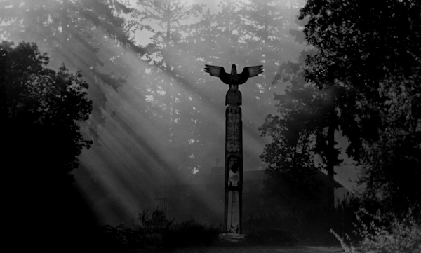 Totem in light.